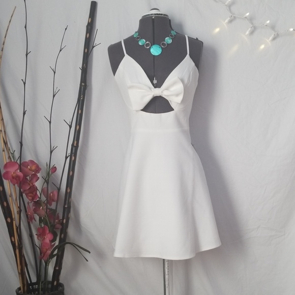 Lulus Dresses & Skirts - NWT LULU'S DRESS